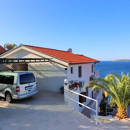 Apartment Seaside Hrka - Comfort One Bedroom With Terrace And Sea View 1 Orebic