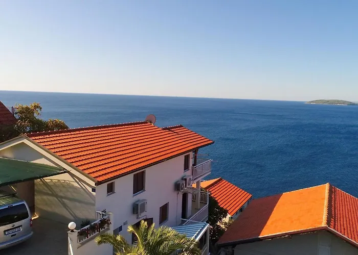 Seaside Hrka - Comfort One Bedroom With Terrace And Sea View 1 Lägenhet *